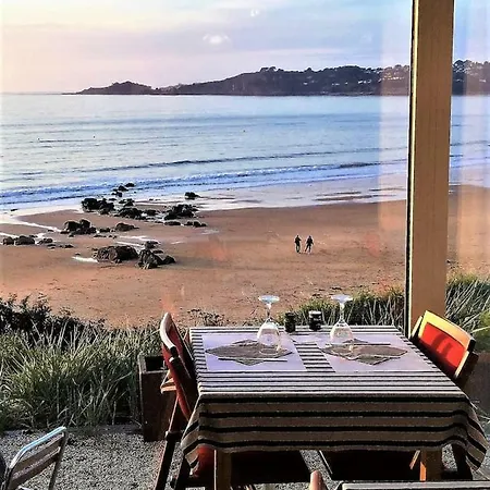 Casa vacanze La Maison De La Beg Leguer *